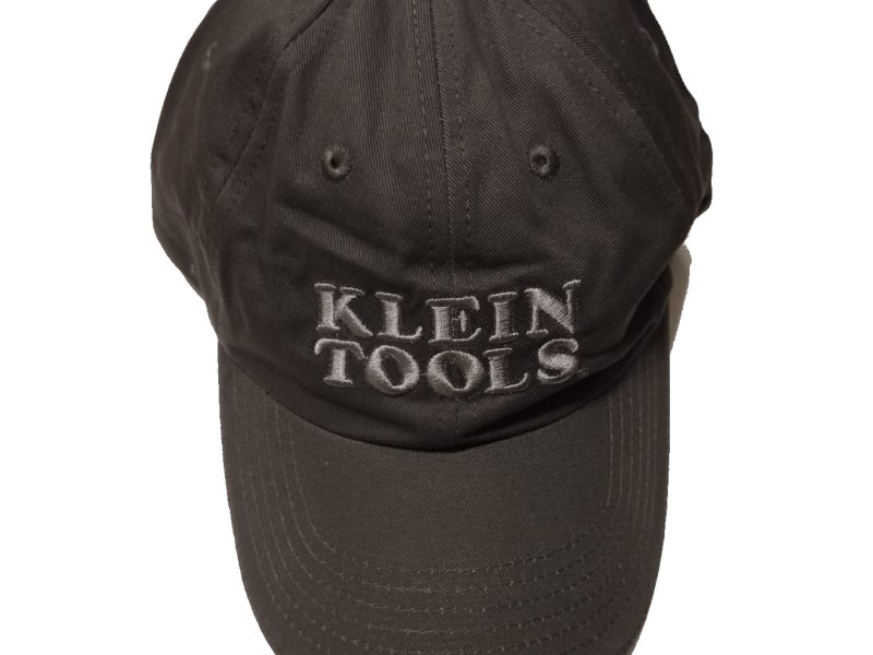 Gorra ploma con logo