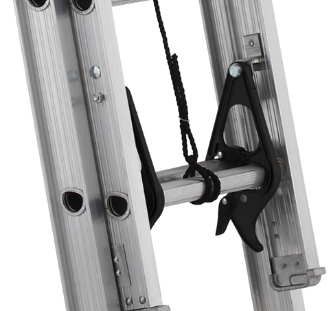 AE1240 ESCALERA TELESCOPICA 40' ALUMINIO (300 LBS)