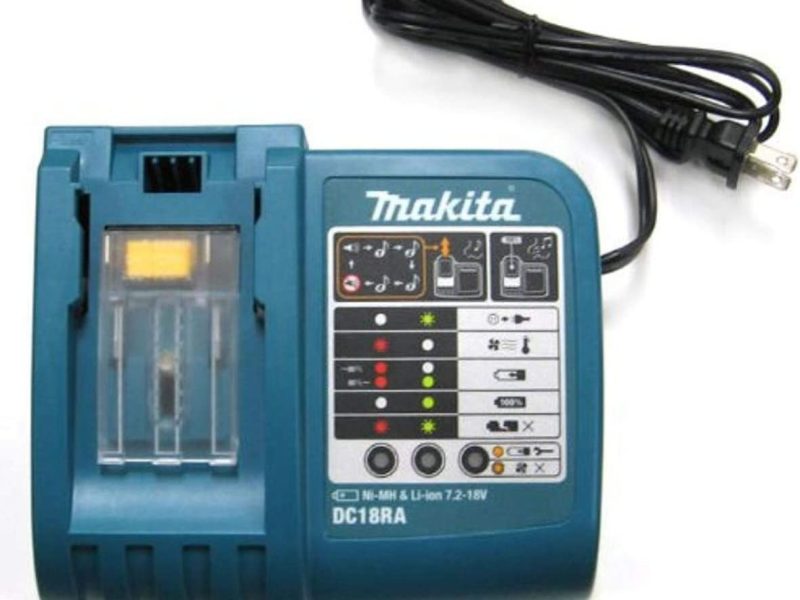 CARGADOR/BATERIA DE CRIMPING 120V 4 A CAT. NO. 52178