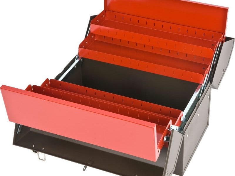 CAJA/HERRAMIENTAS METALICA TIPO MALETA (5 COMP) 18" CAT. NO. J9951