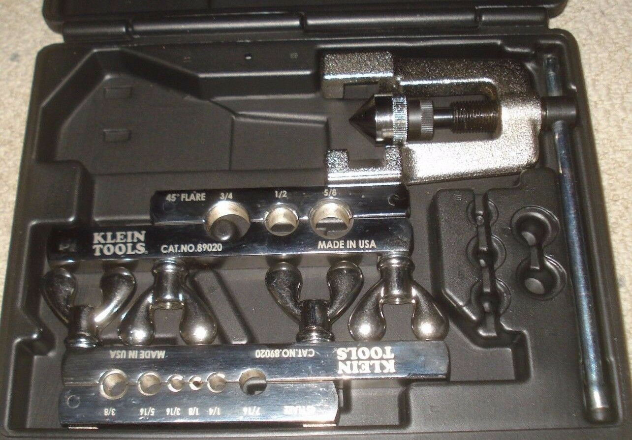 Juego de herramientas para abocardar y estampar a 45°, 8 piezas Cat. No. 89020