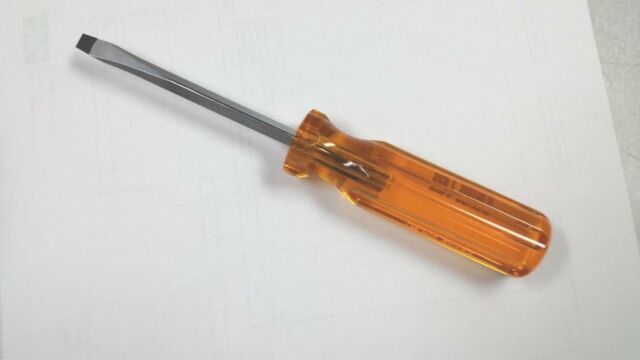 Desarmador de punta plana de 6,4 mm con barra cuadrada de 102 mm Cat. No. BD284